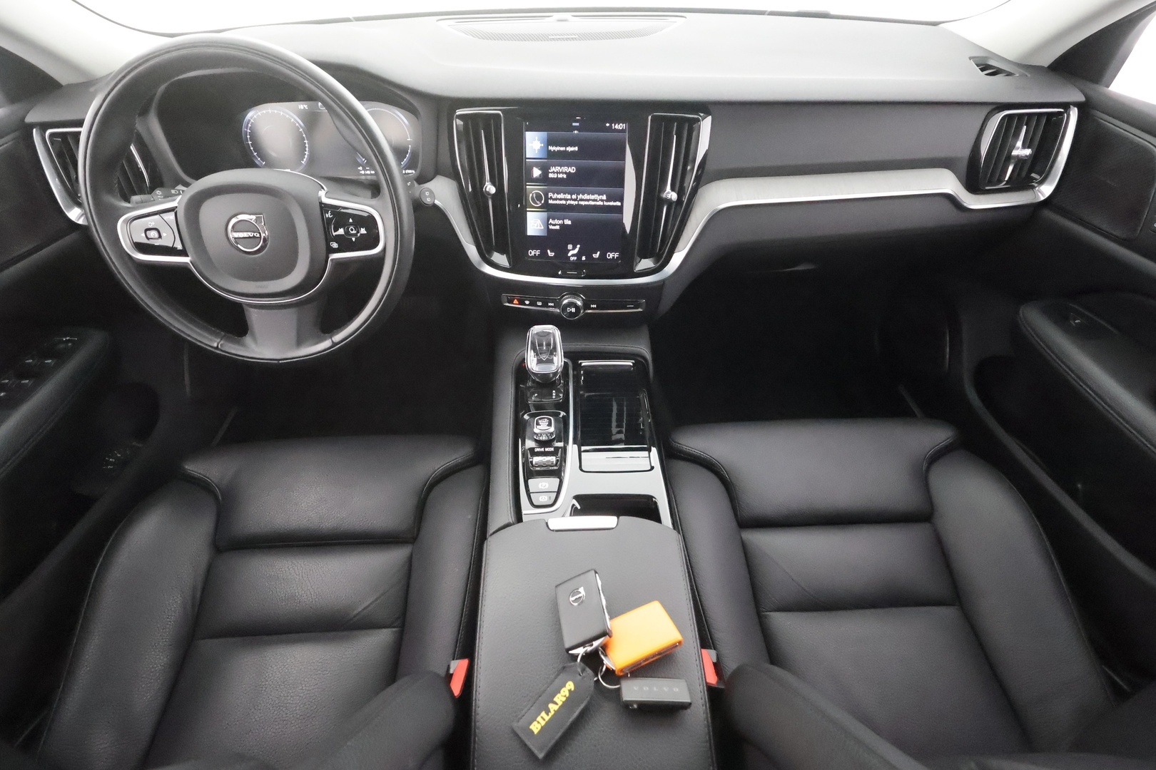 VOLVO V60 2021