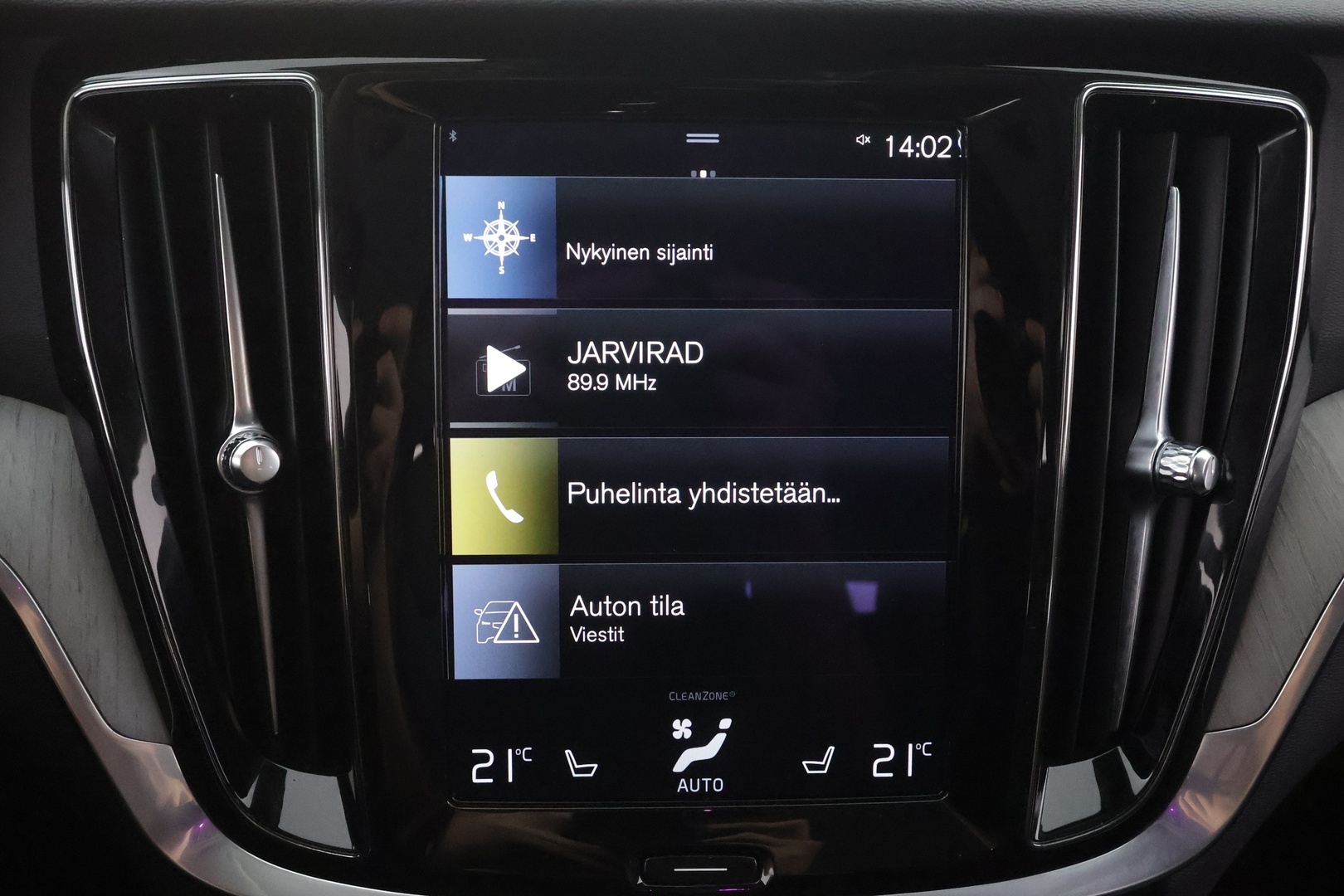 VOLVO V60 2021