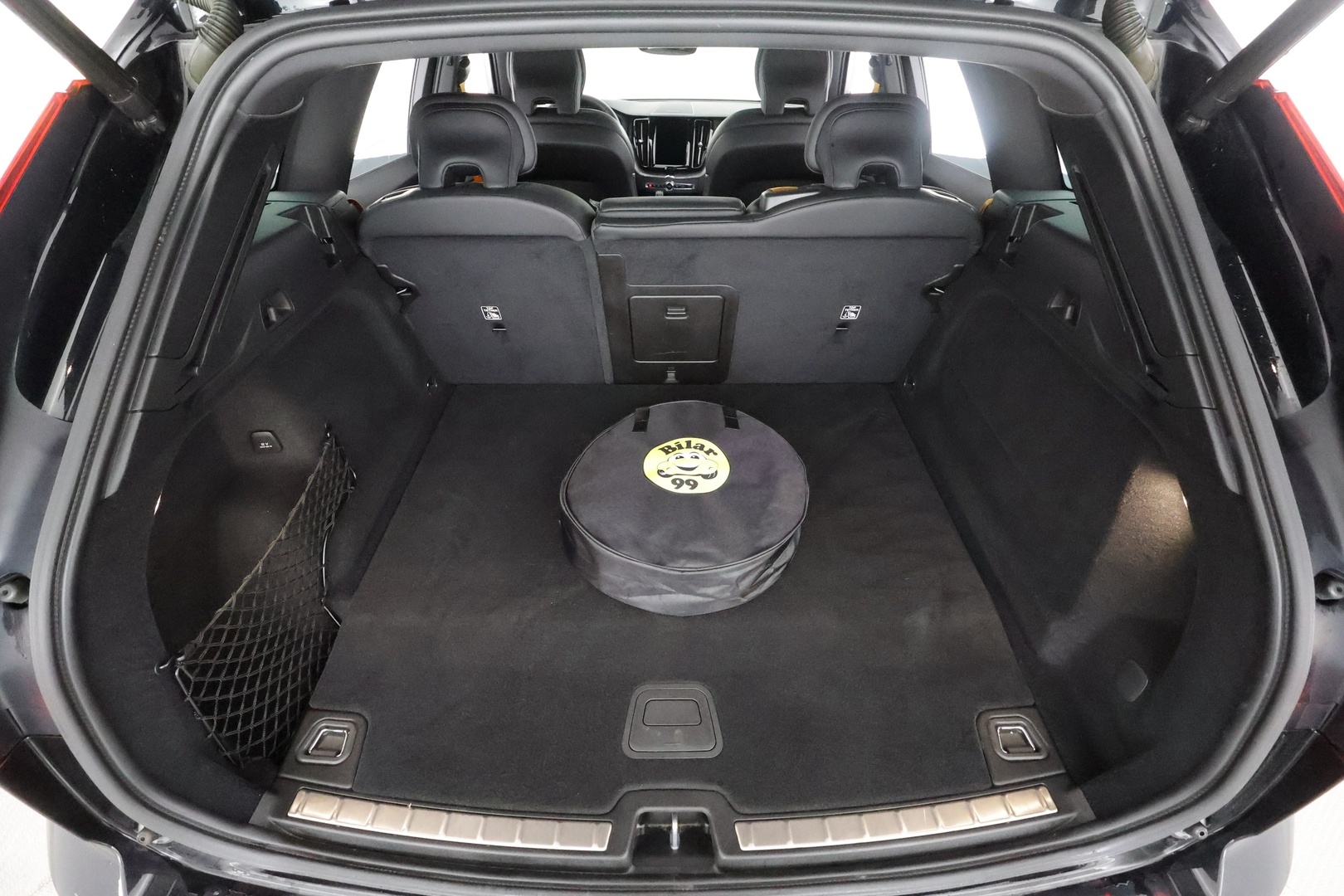VOLVO XC60 2022