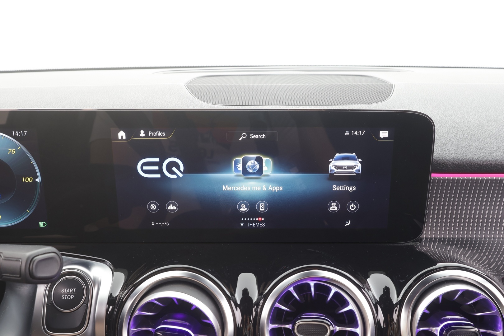 MERCEDES-BENZ EQB 2023