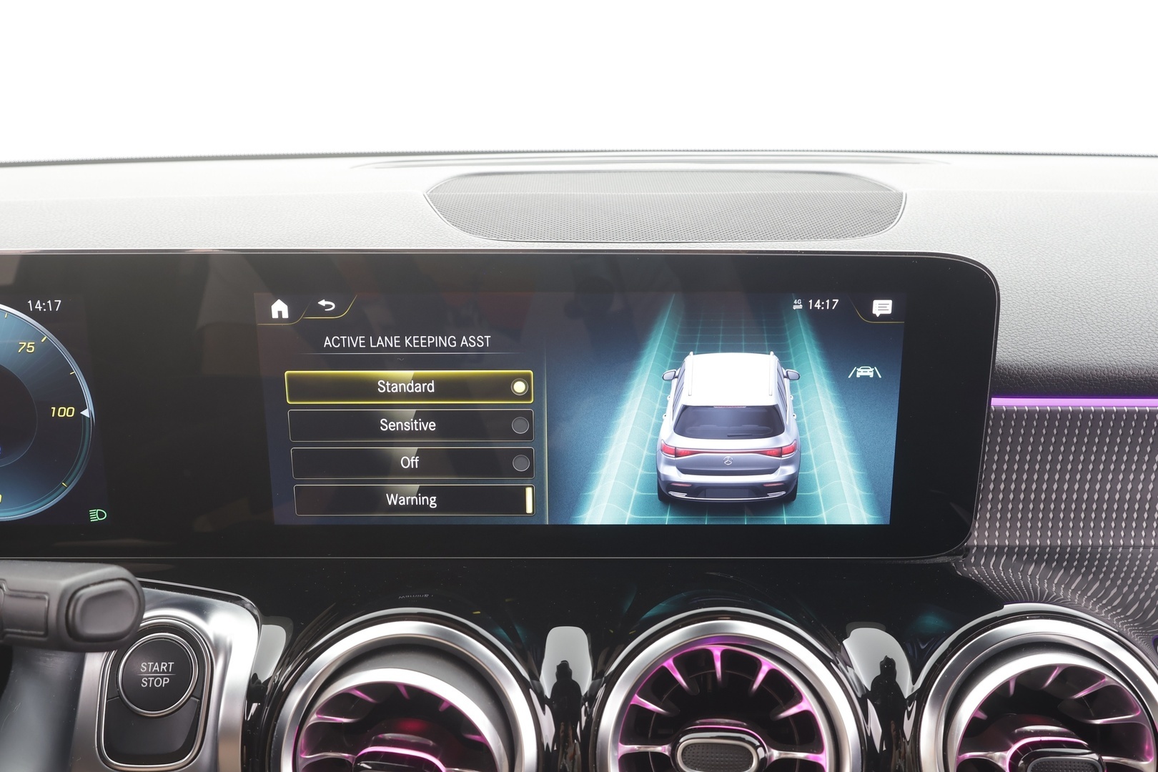 MERCEDES-BENZ EQB 2023