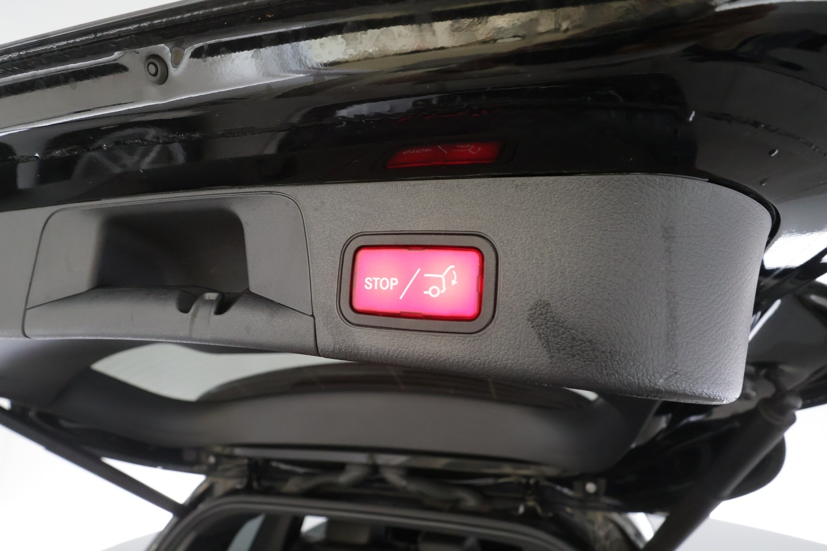 MERCEDES-BENZ EQB 2023