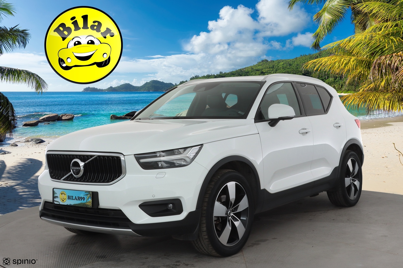 VOLVO XC40 2021
