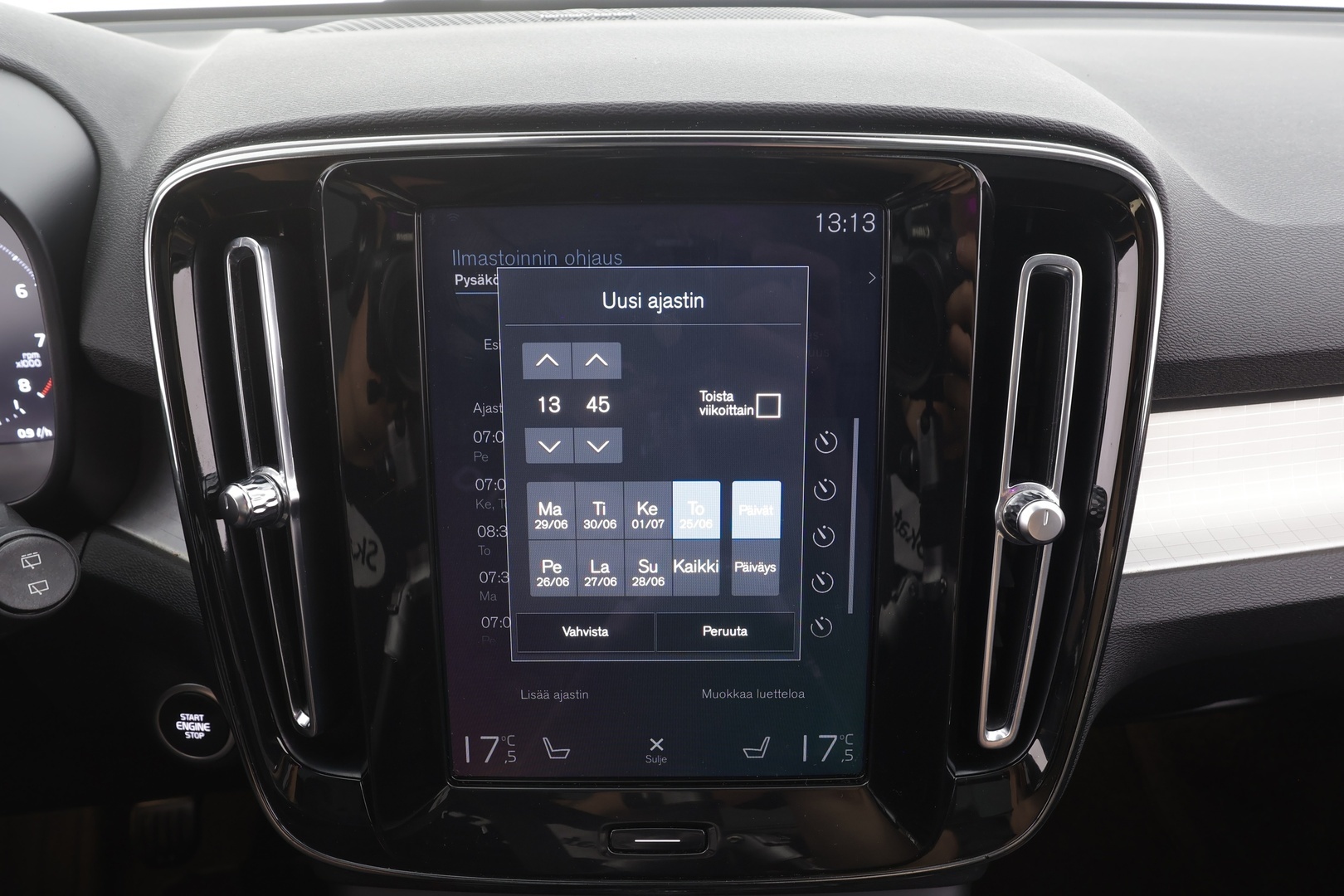 VOLVO XC40 2021