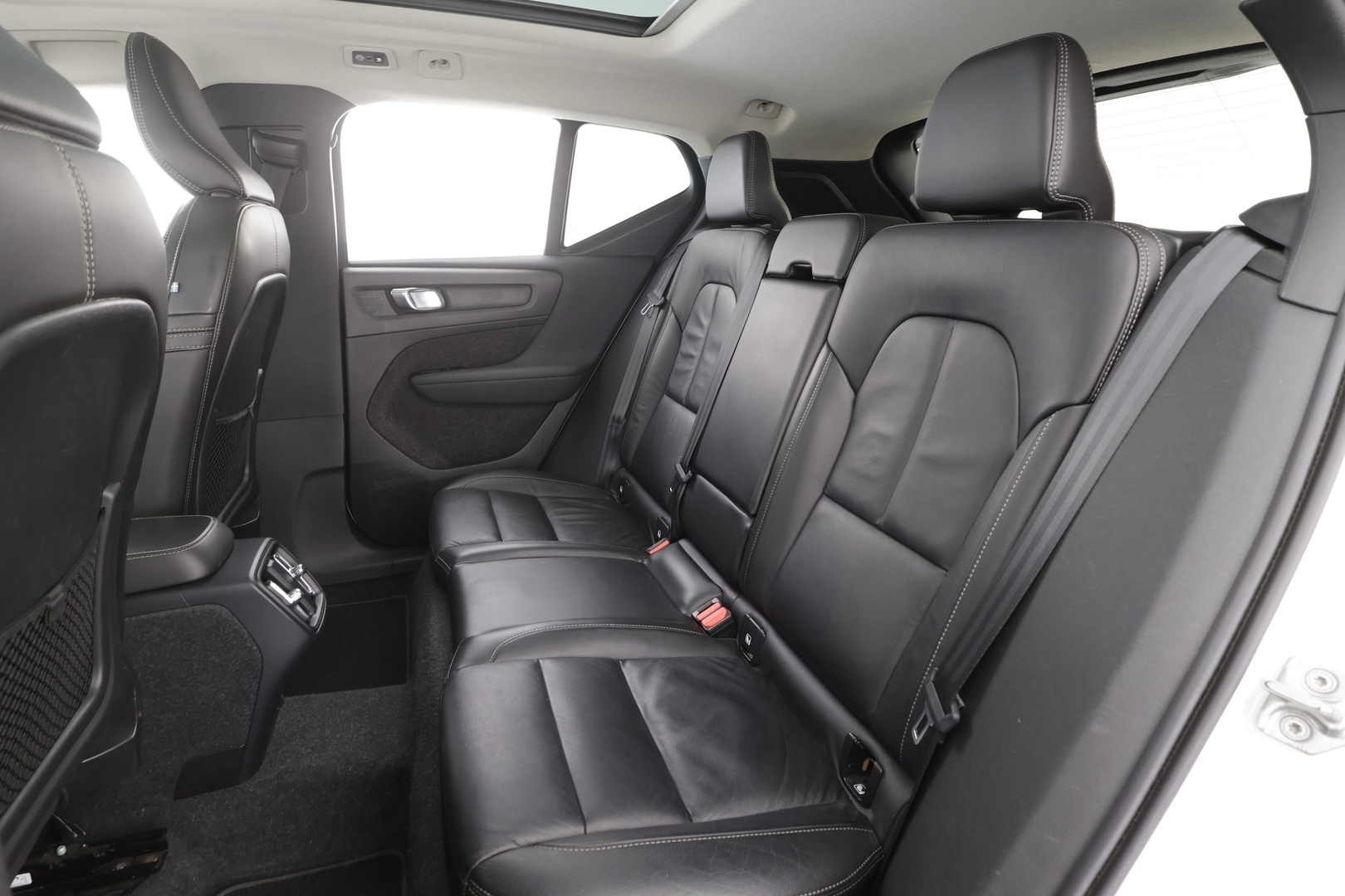 VOLVO XC40 2021