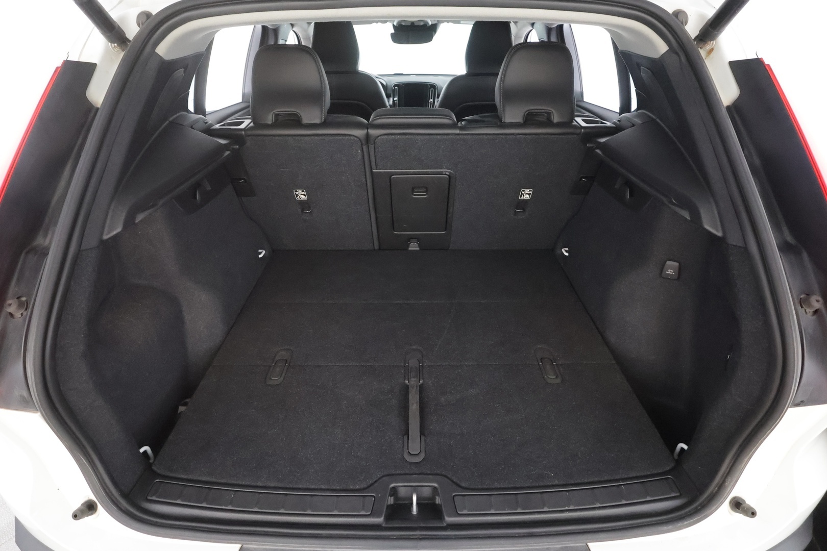 VOLVO XC40 2021