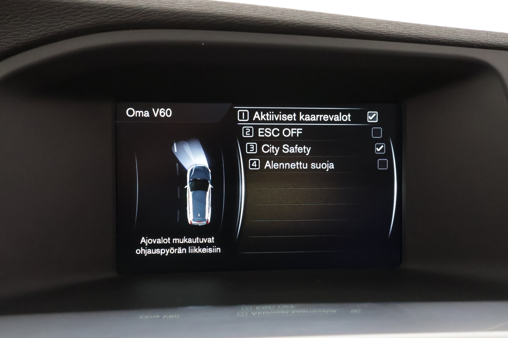 VOLVO V60 Cross Country 2016