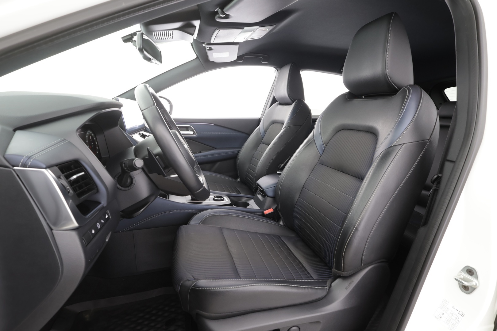 NISSAN Qashqai 2023