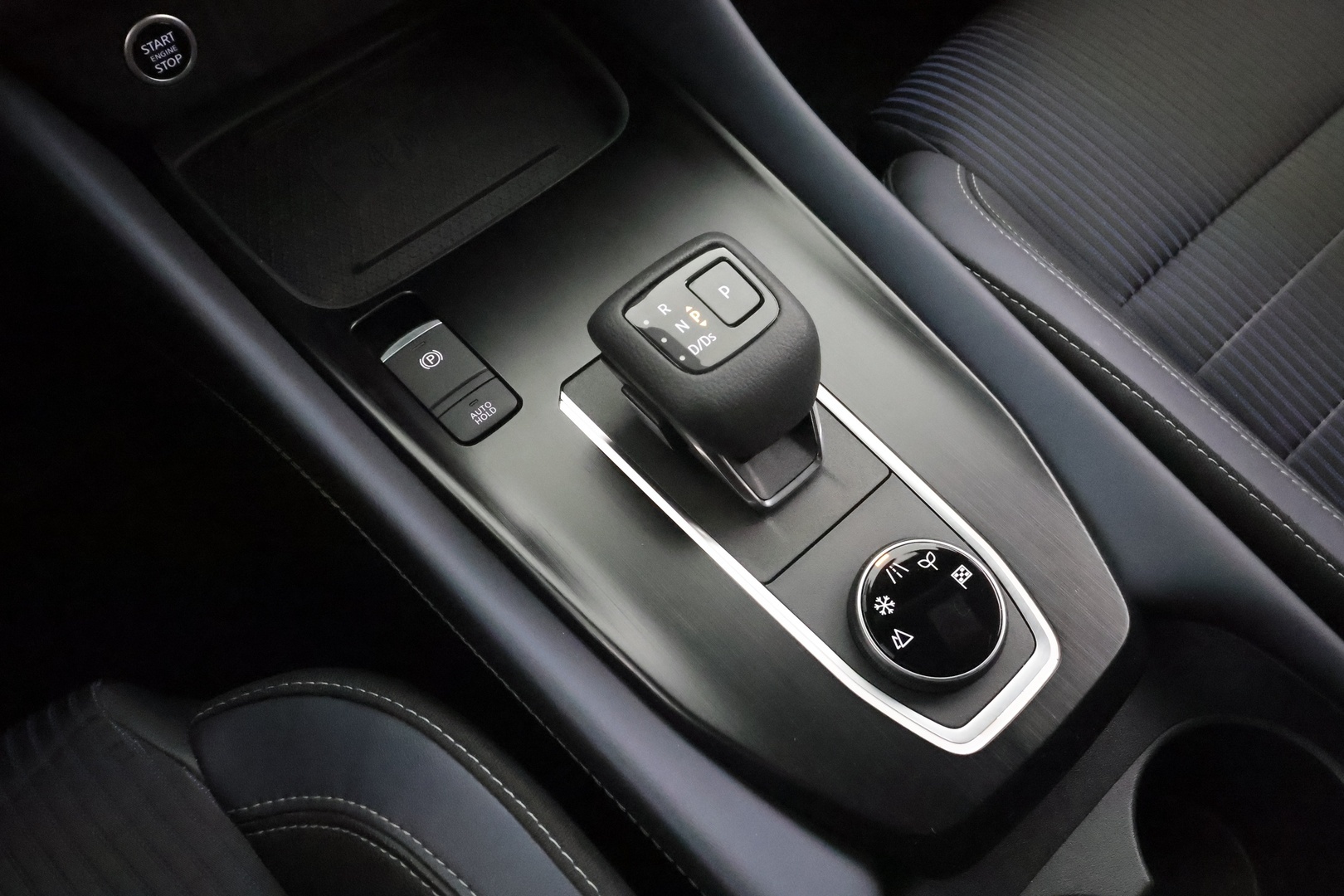NISSAN Qashqai 2023