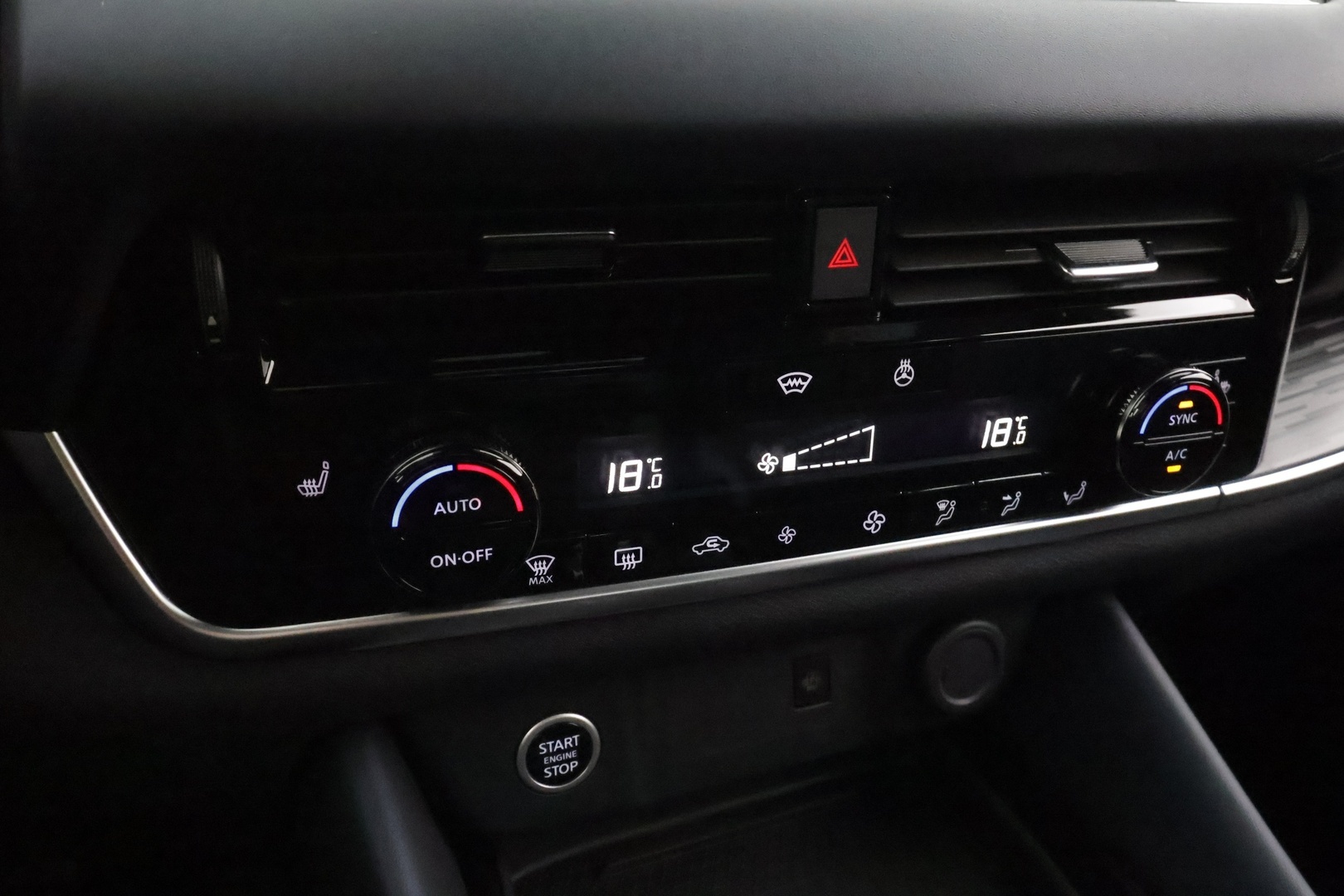NISSAN Qashqai 2023