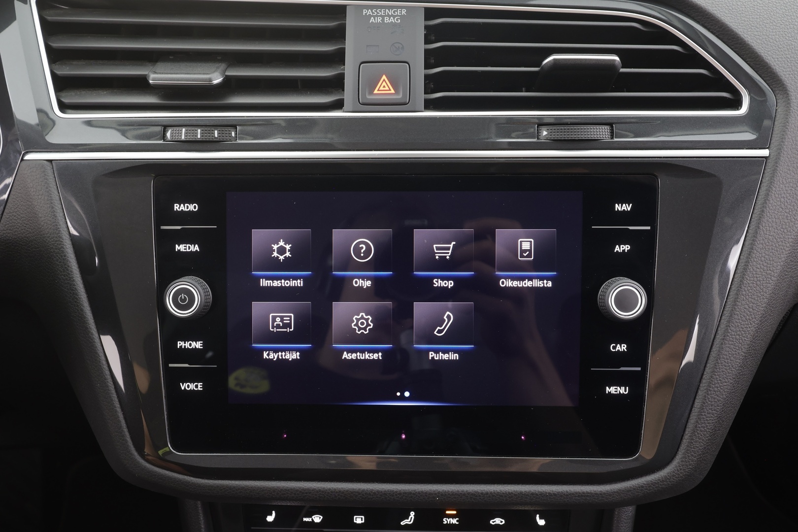 VOLKSWAGEN Tiguan 2023