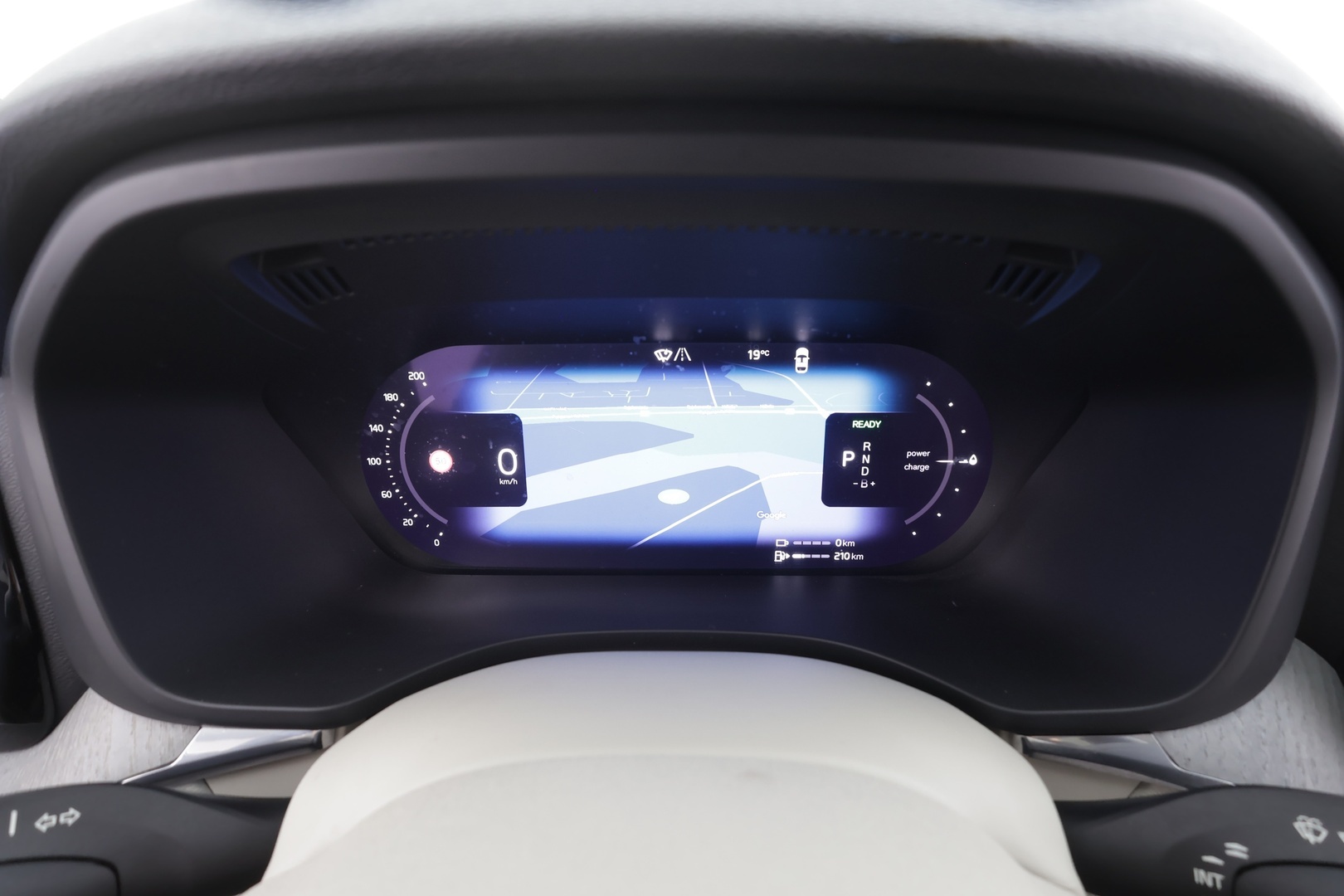 VOLVO XC60 2023