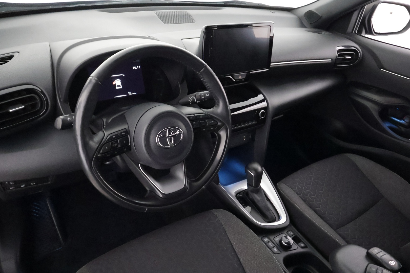 TOYOTA Yaris Cross 2023