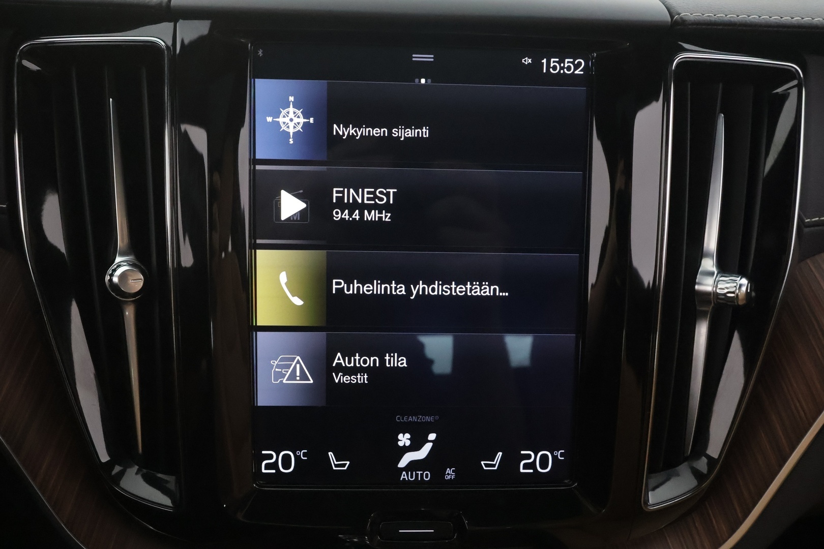 VOLVO XC60 2020