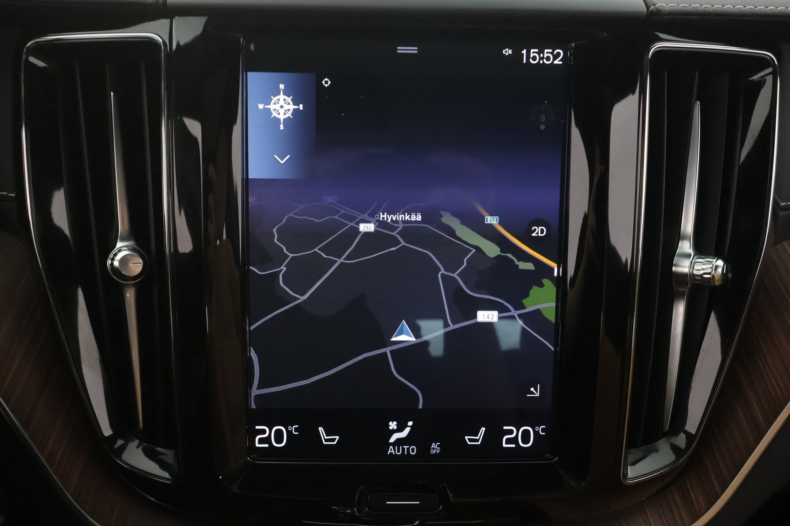 VOLVO XC60 2020