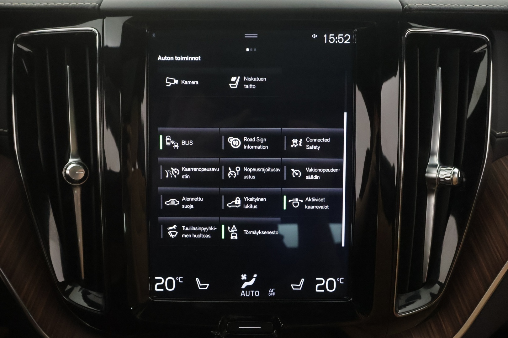 VOLVO XC60 2020