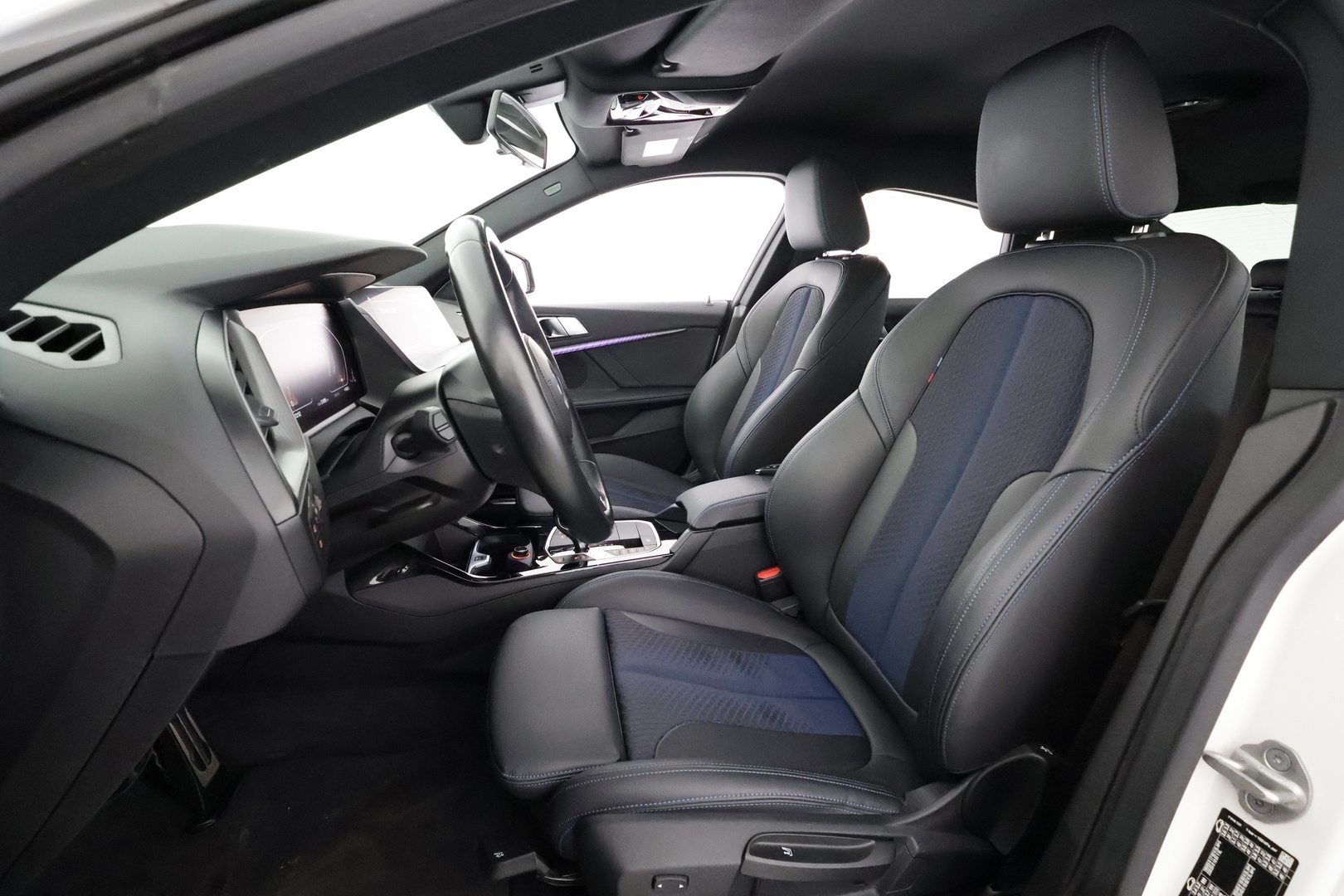 BMW 218 2022