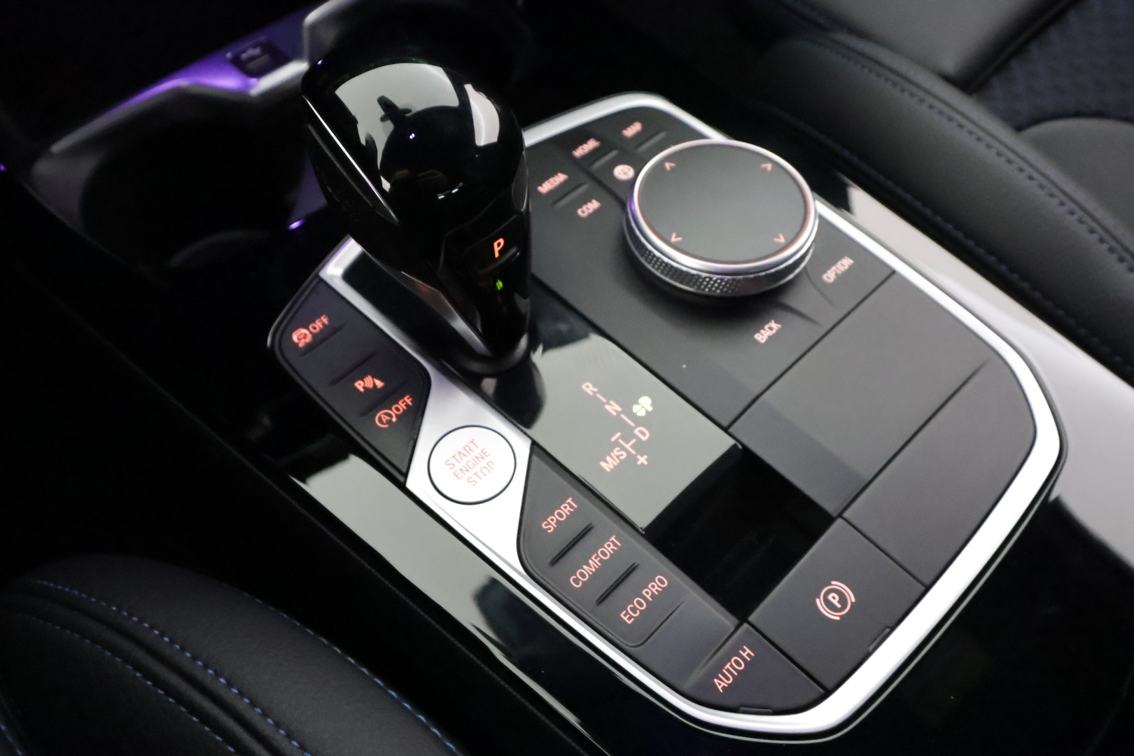 BMW 218 2022