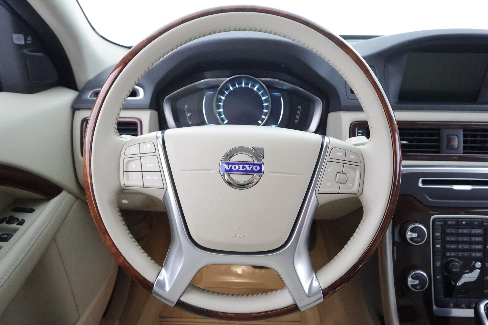 VOLVO S80 2014