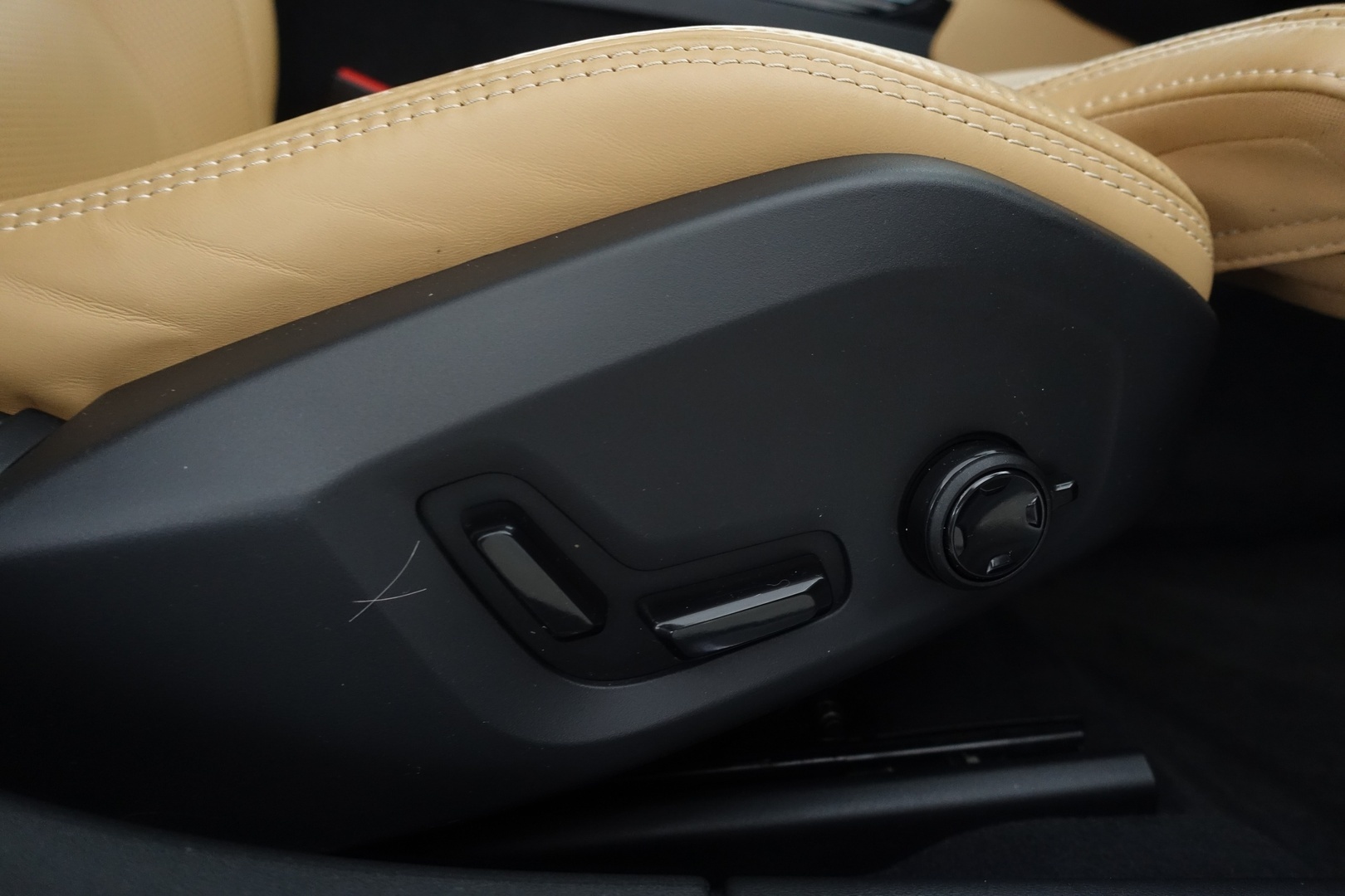 VOLVO S90 2021
