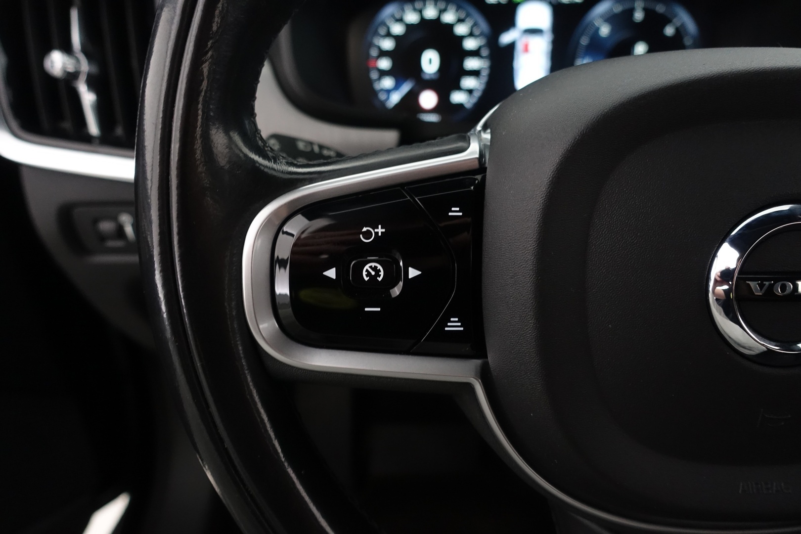 VOLVO S90 2018
