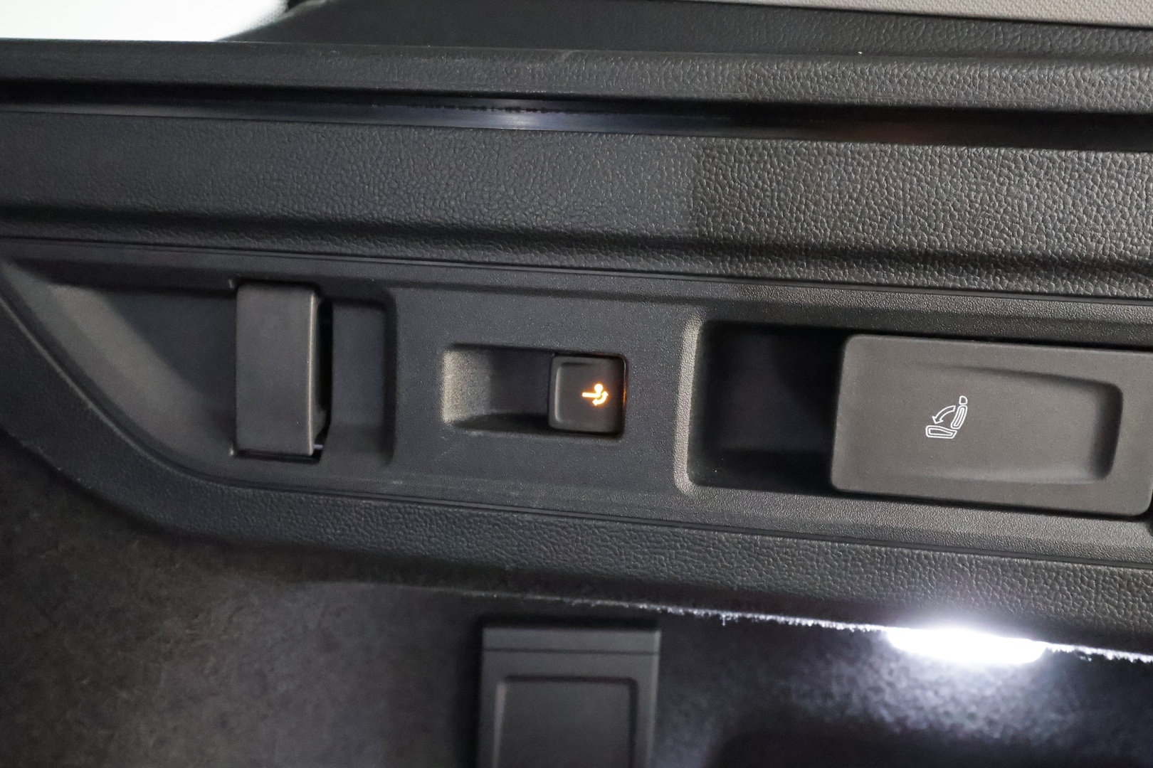 VOLKSWAGEN PASSAT 2025