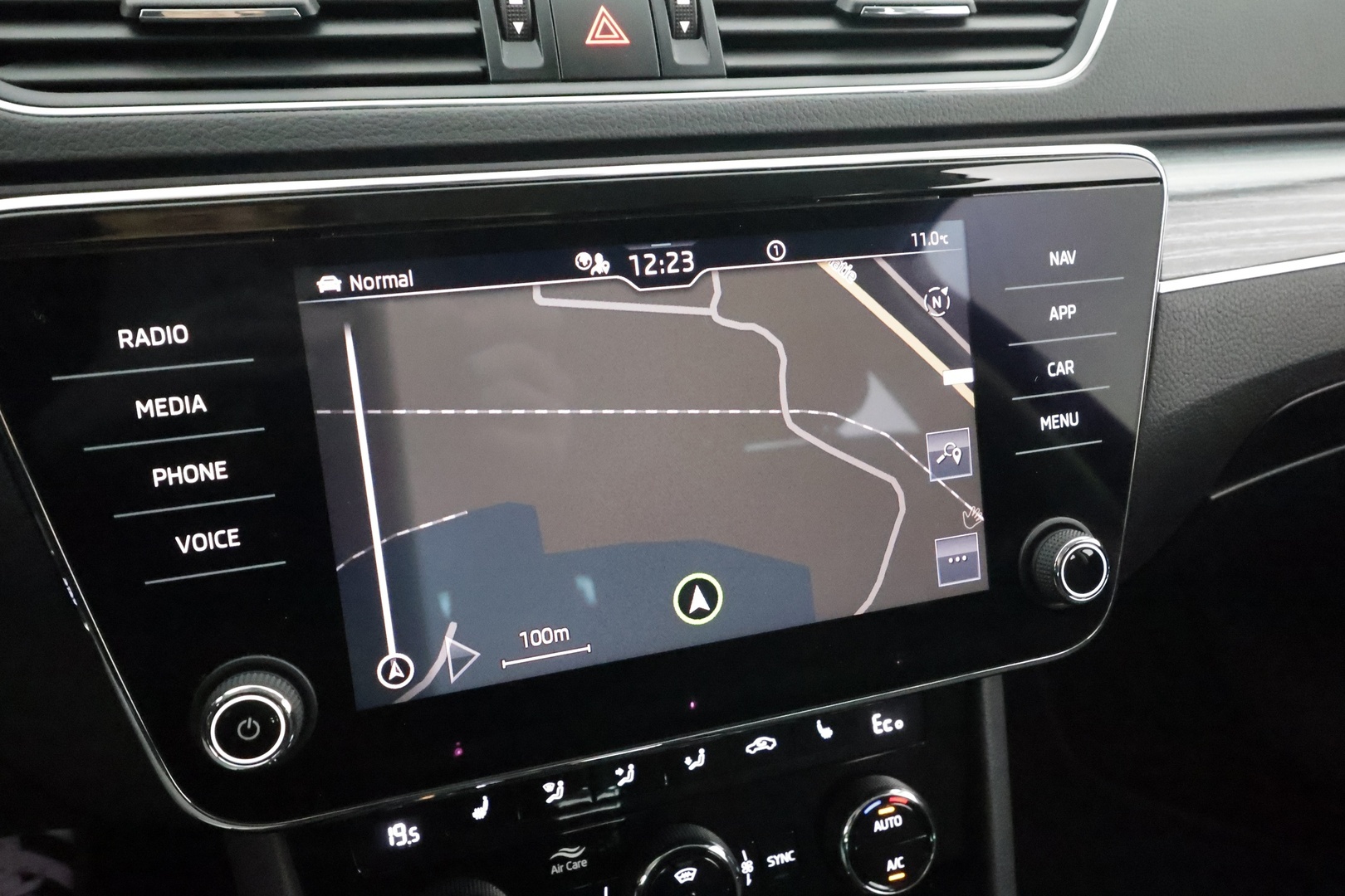 SKODA SUPERB 2023