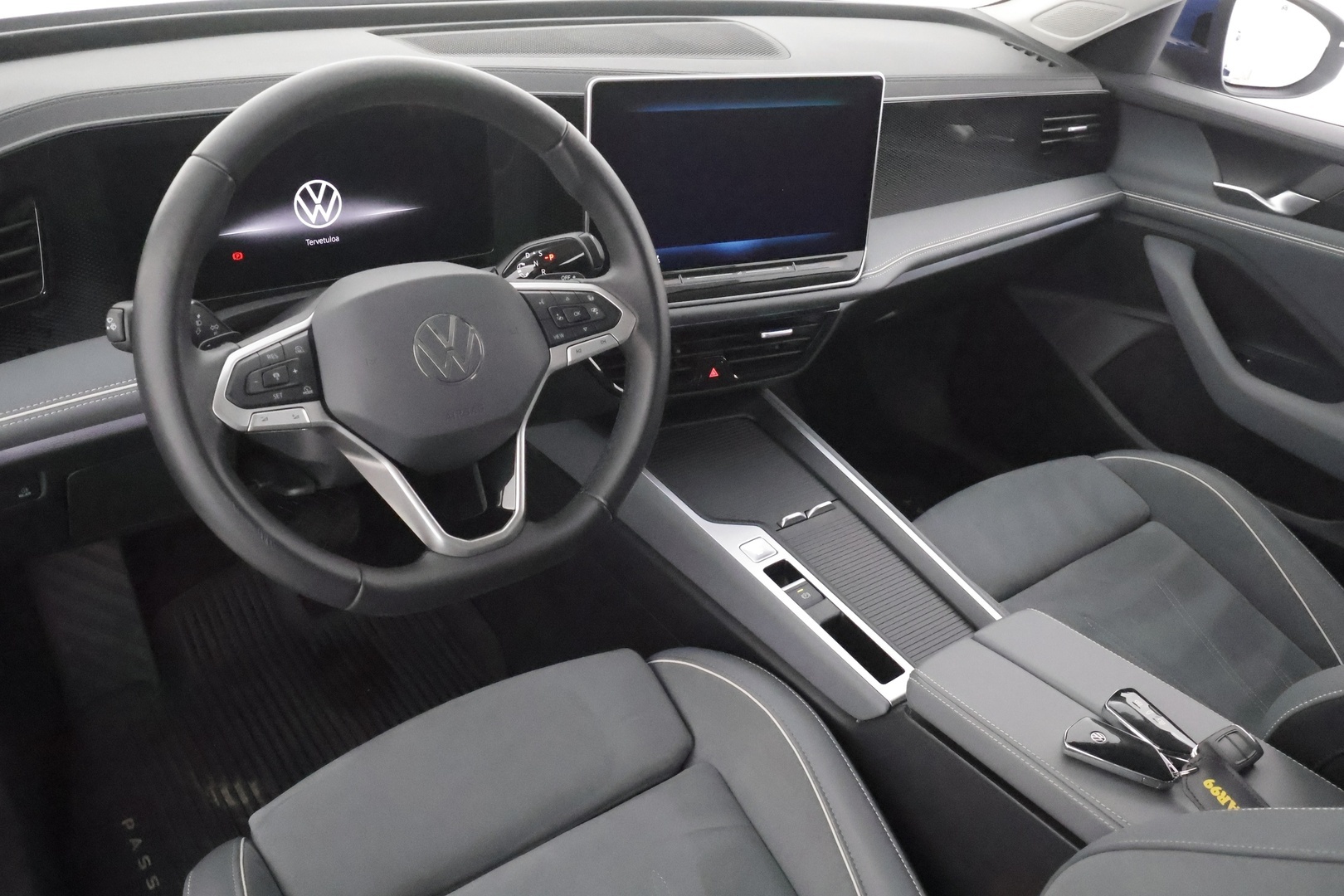 VOLKSWAGEN PASSAT 2024