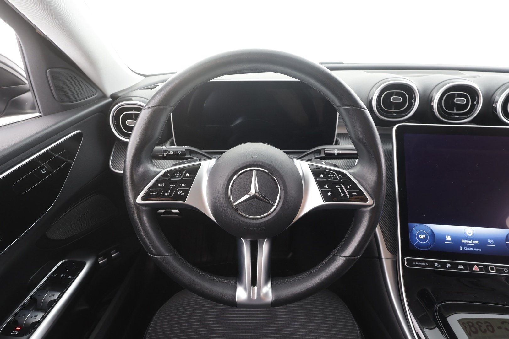 MERCEDES-BENZ C 2023