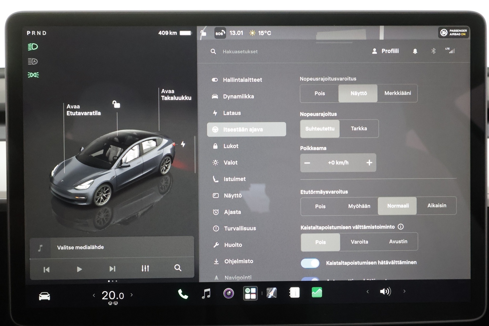 TESLA MODEL 3 2023