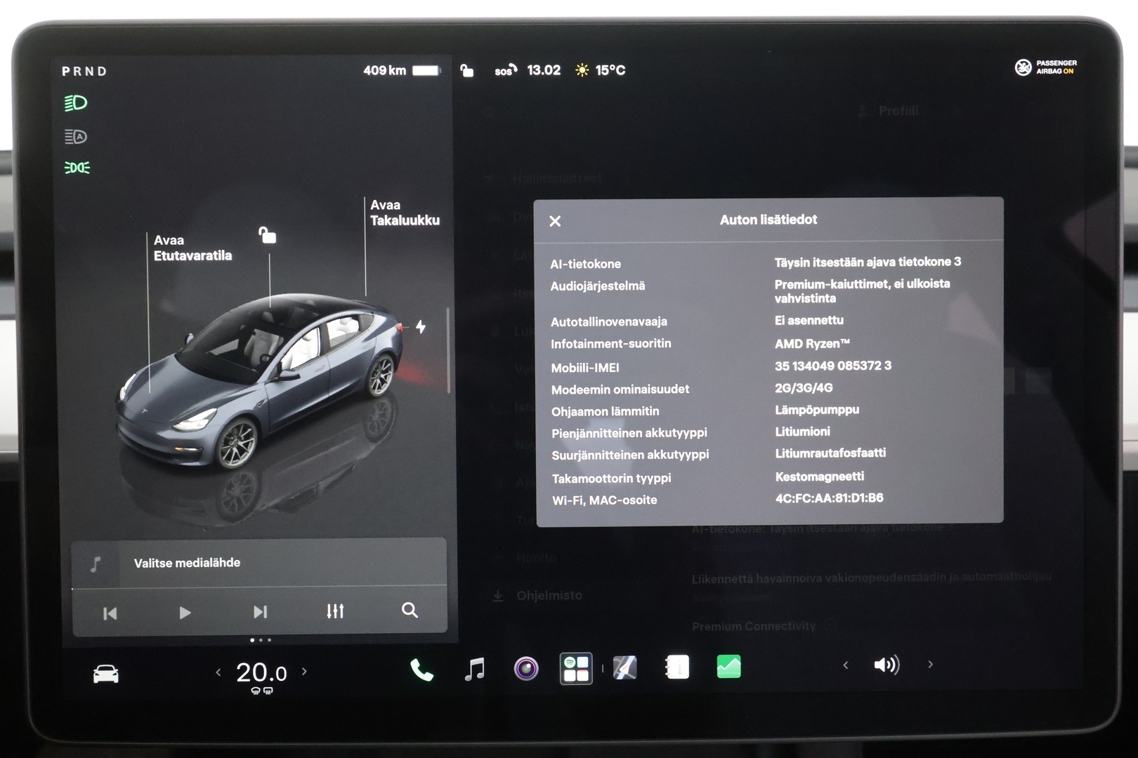 TESLA MODEL 3 2023