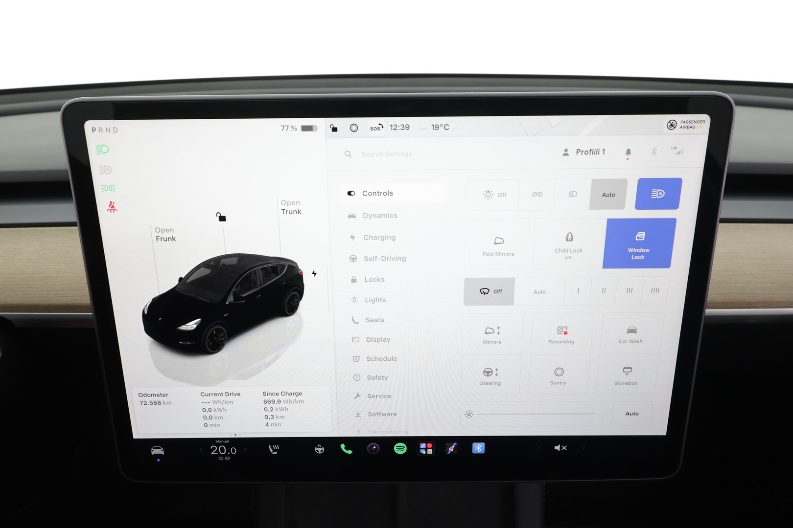 TESLA Model Y 2023