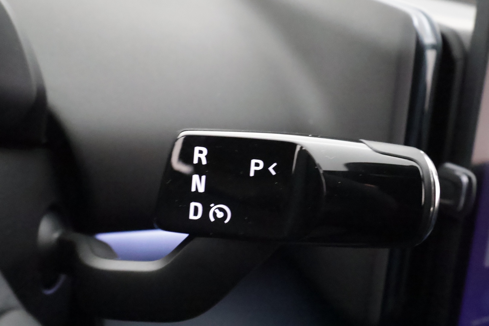 VOLVO EX30 2025
