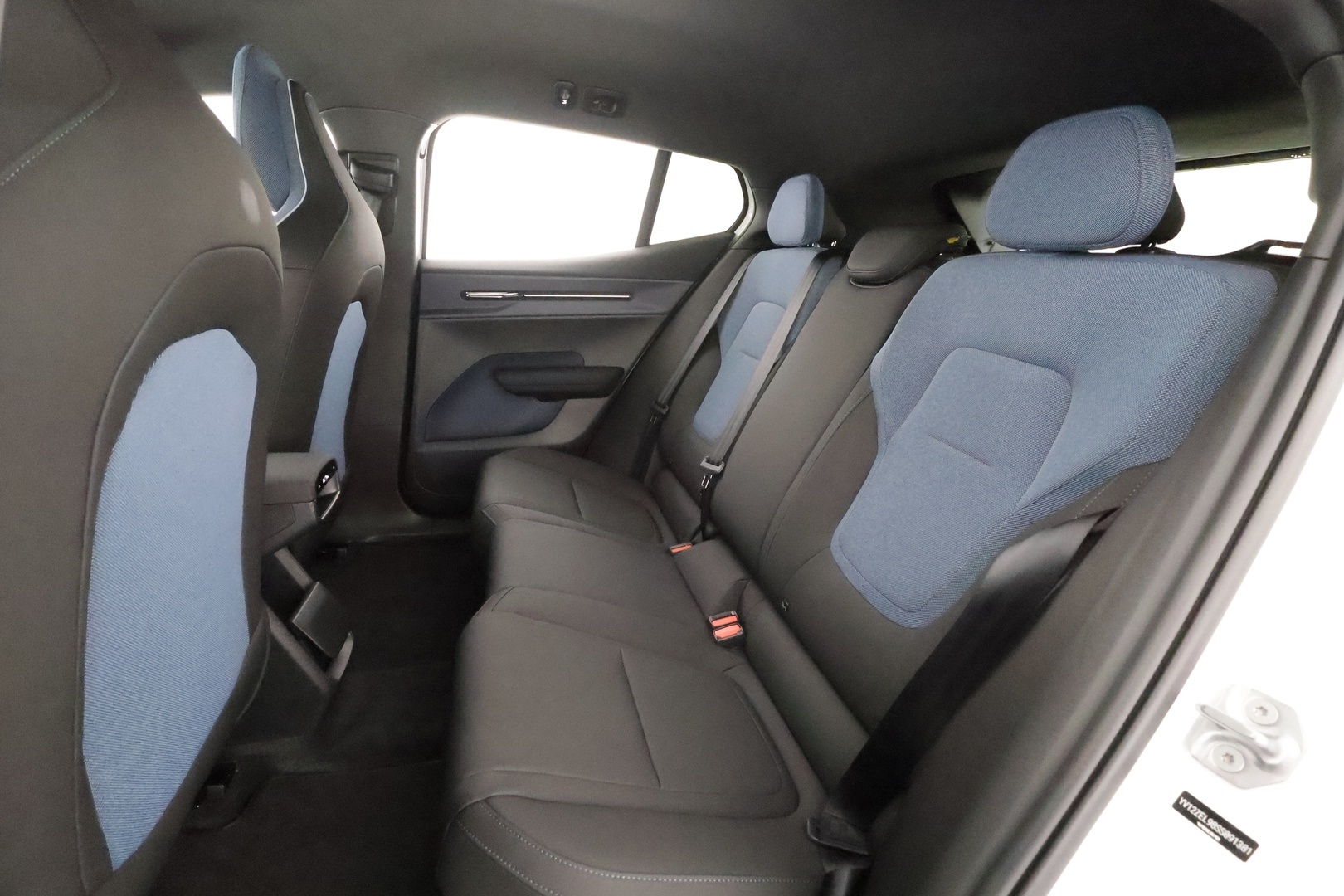 VOLVO EX30 2025