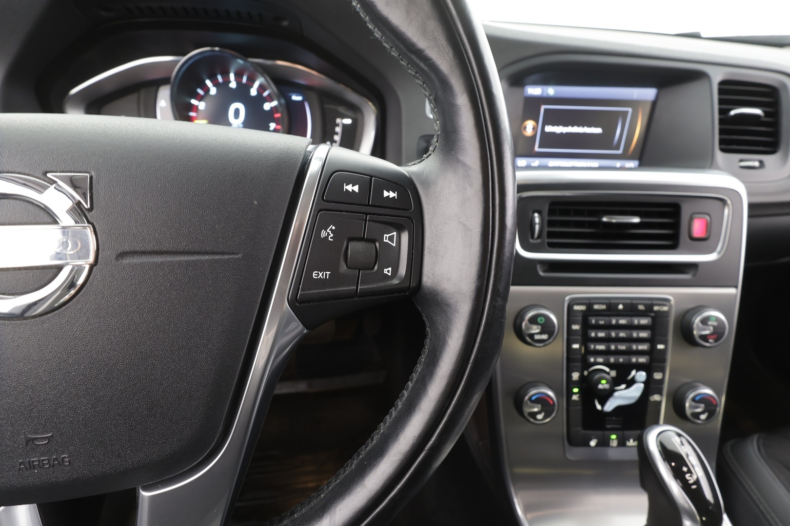 VOLVO V60 2014