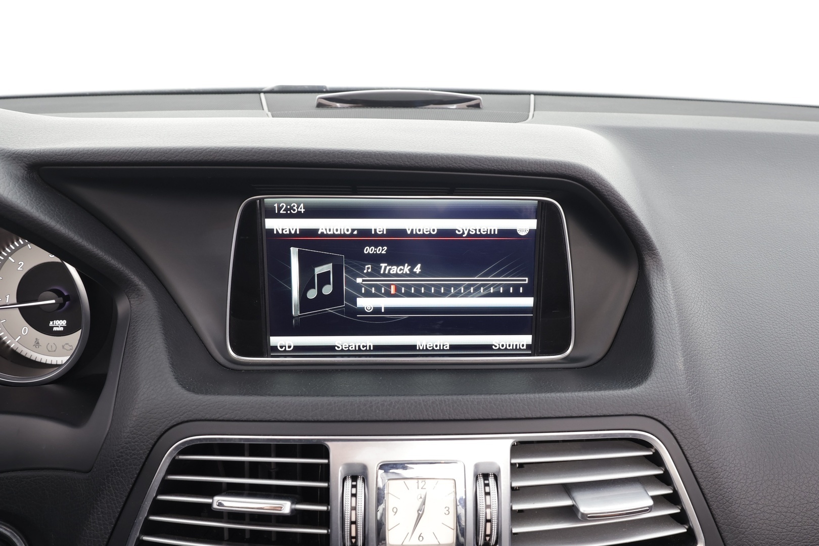 MERCEDES-BENZ E 2013