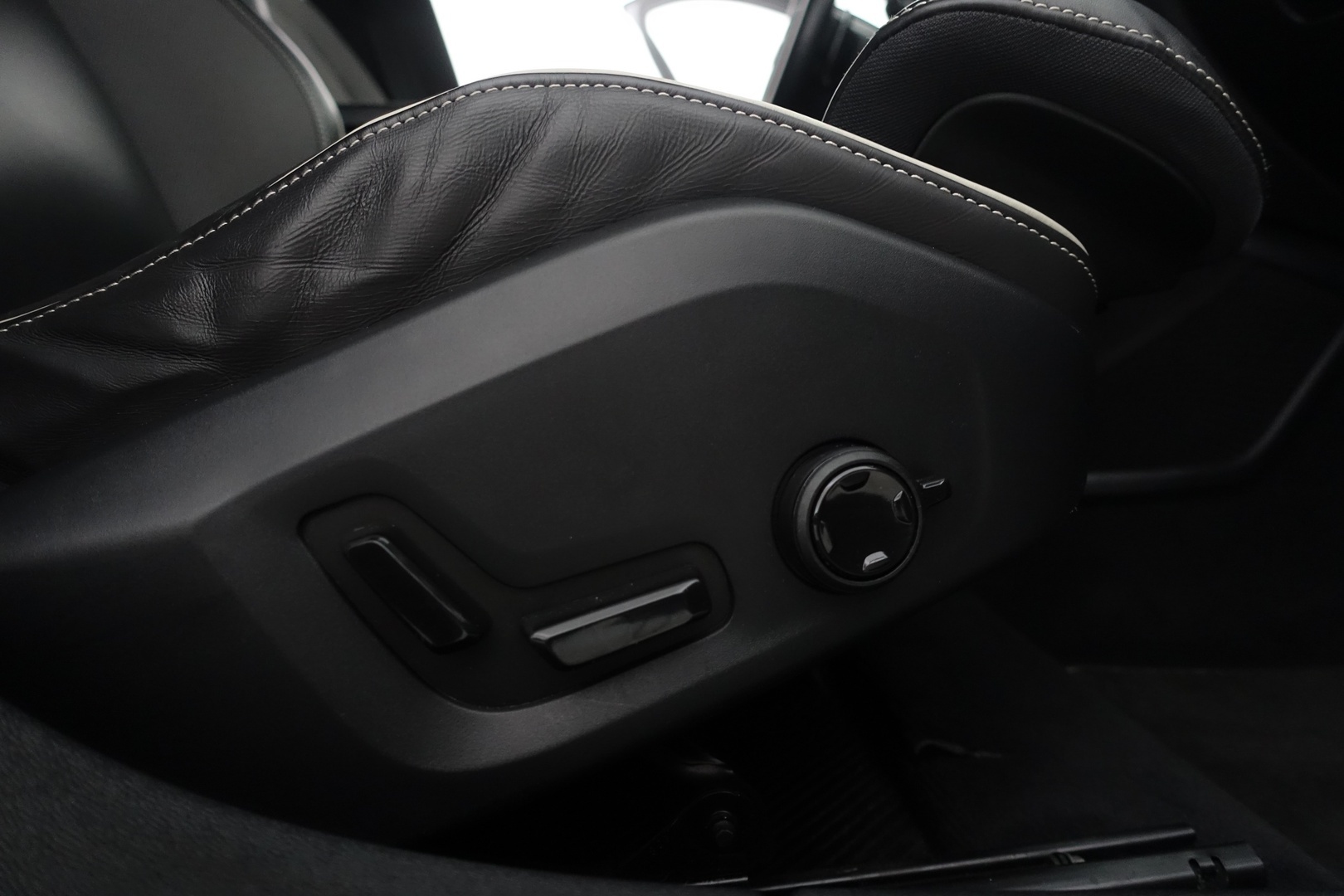 VOLVO S60 2020