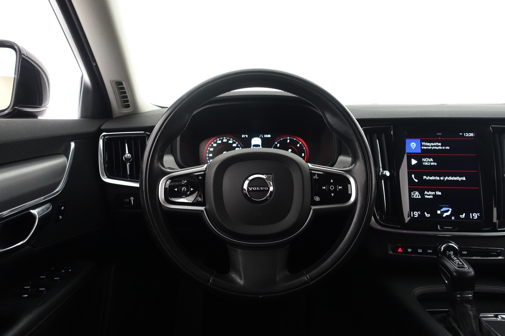 VOLVO V90 2019