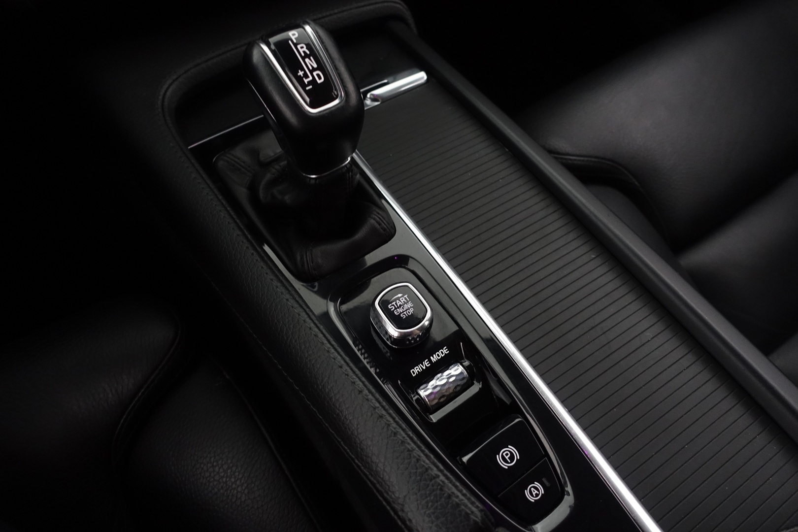 VOLVO V90 2019