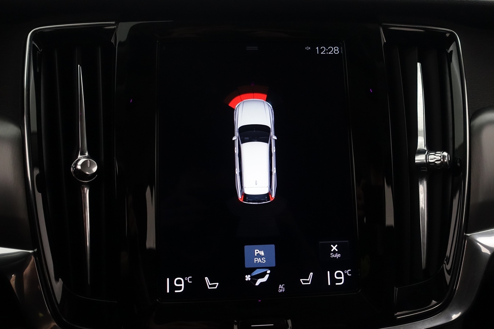 VOLVO V90 2019