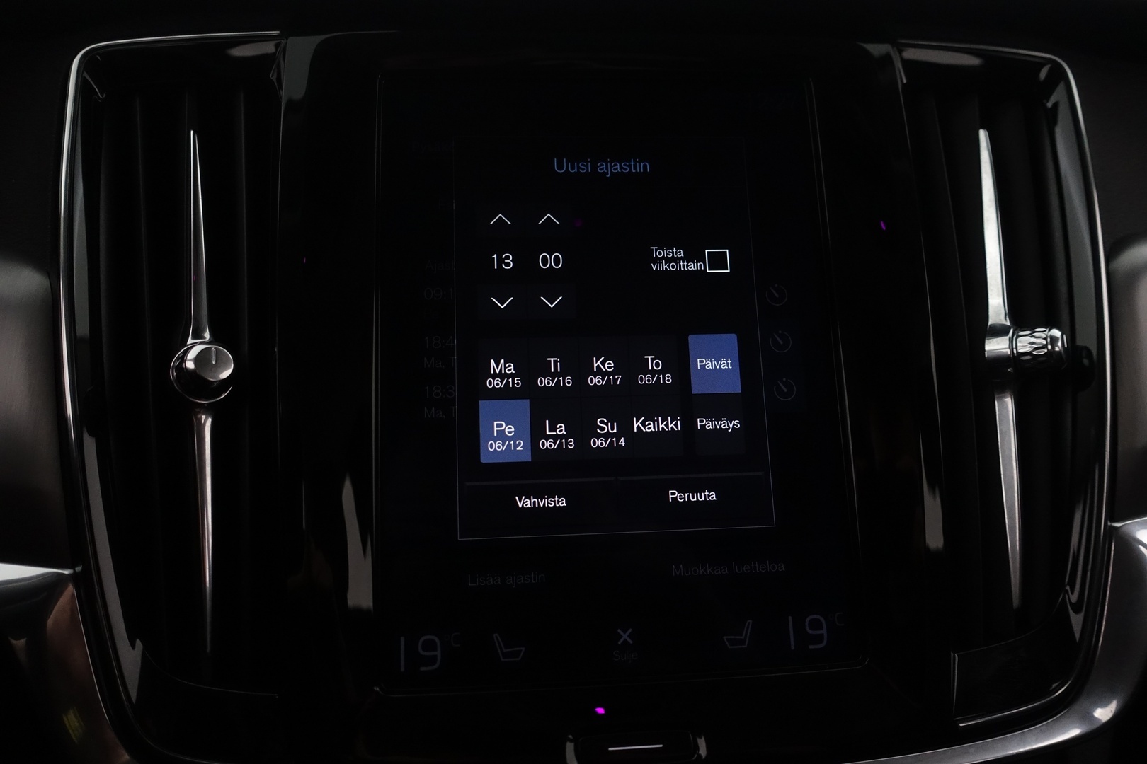 VOLVO V90 2019
