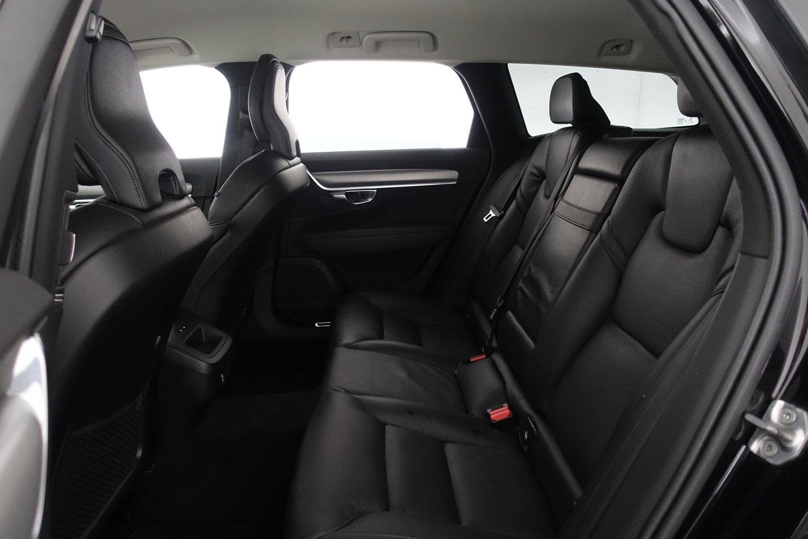 VOLVO V90 2019