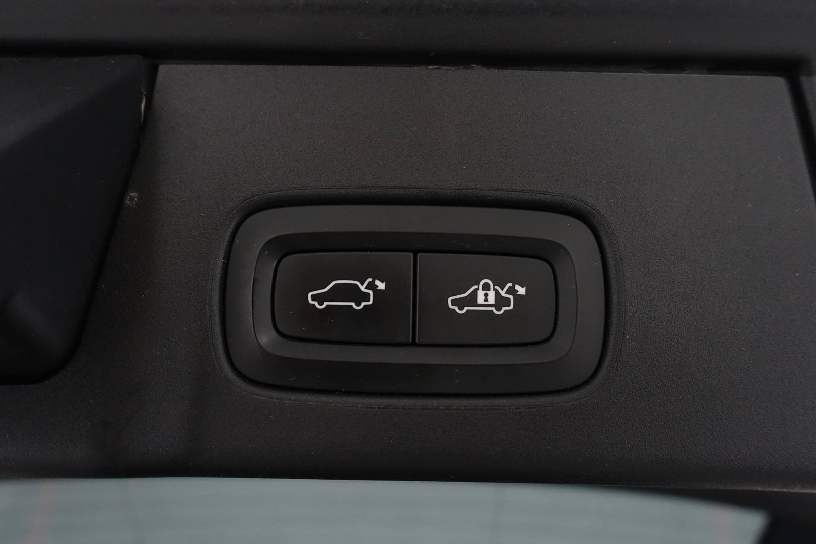 VOLVO V90 2019