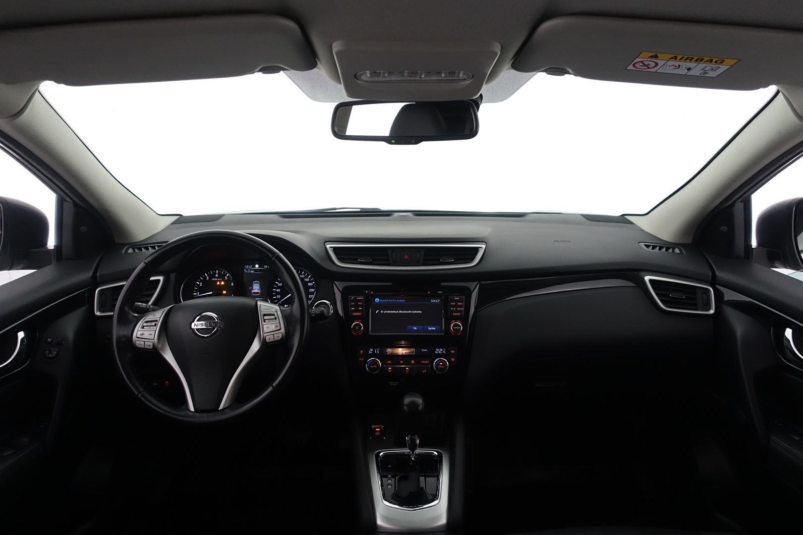 NISSAN Qashqai 2015