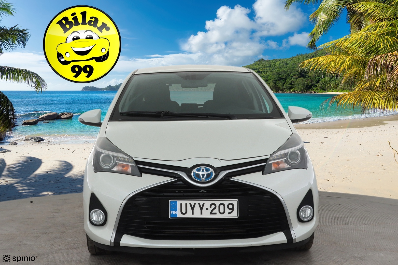 TOYOTA Yaris 2015