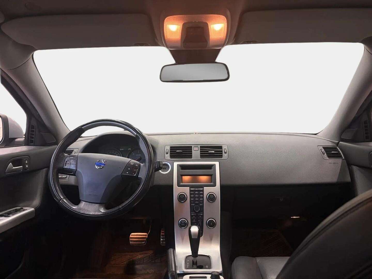 VOLVO V50 2012