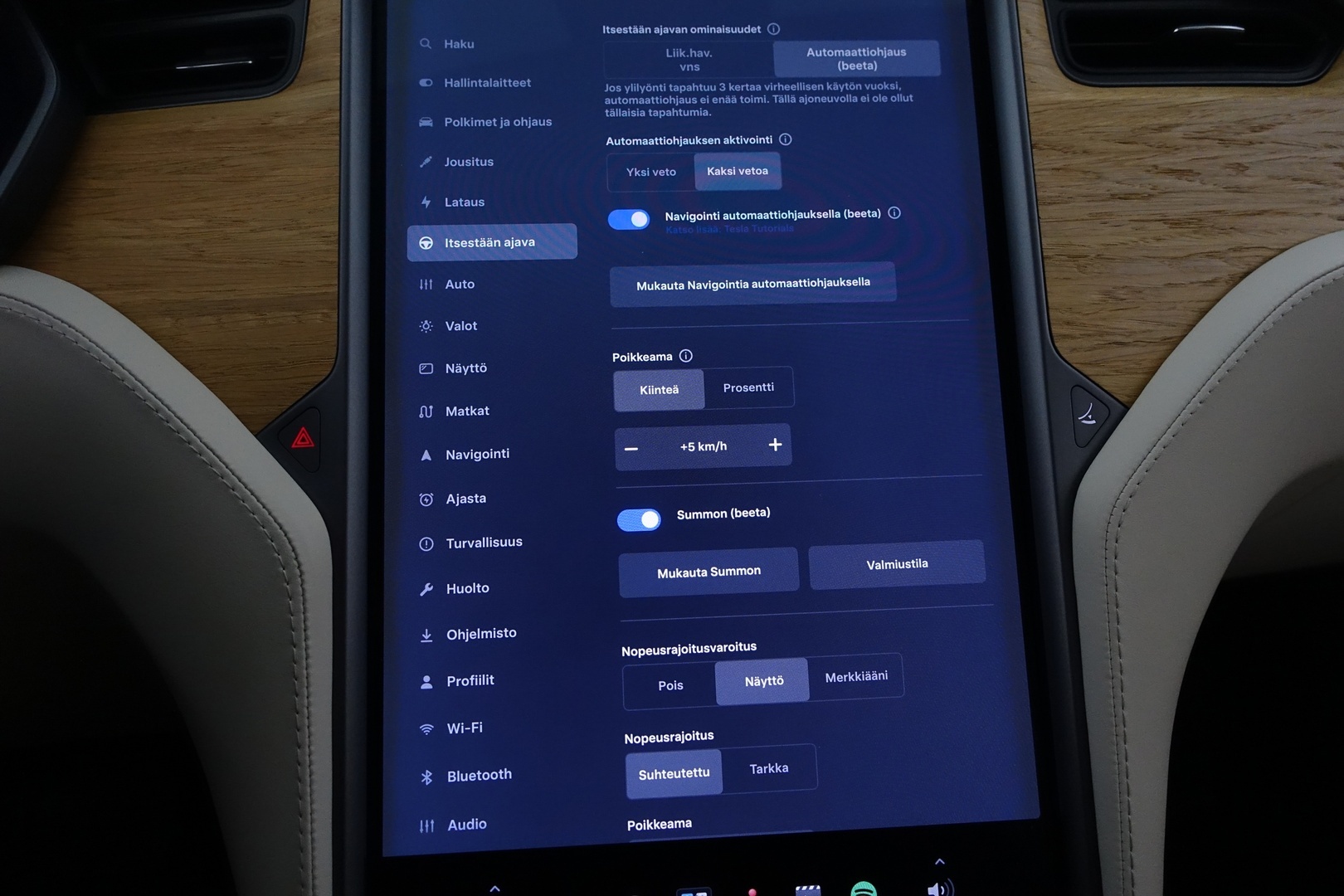TESLA Model S 2018