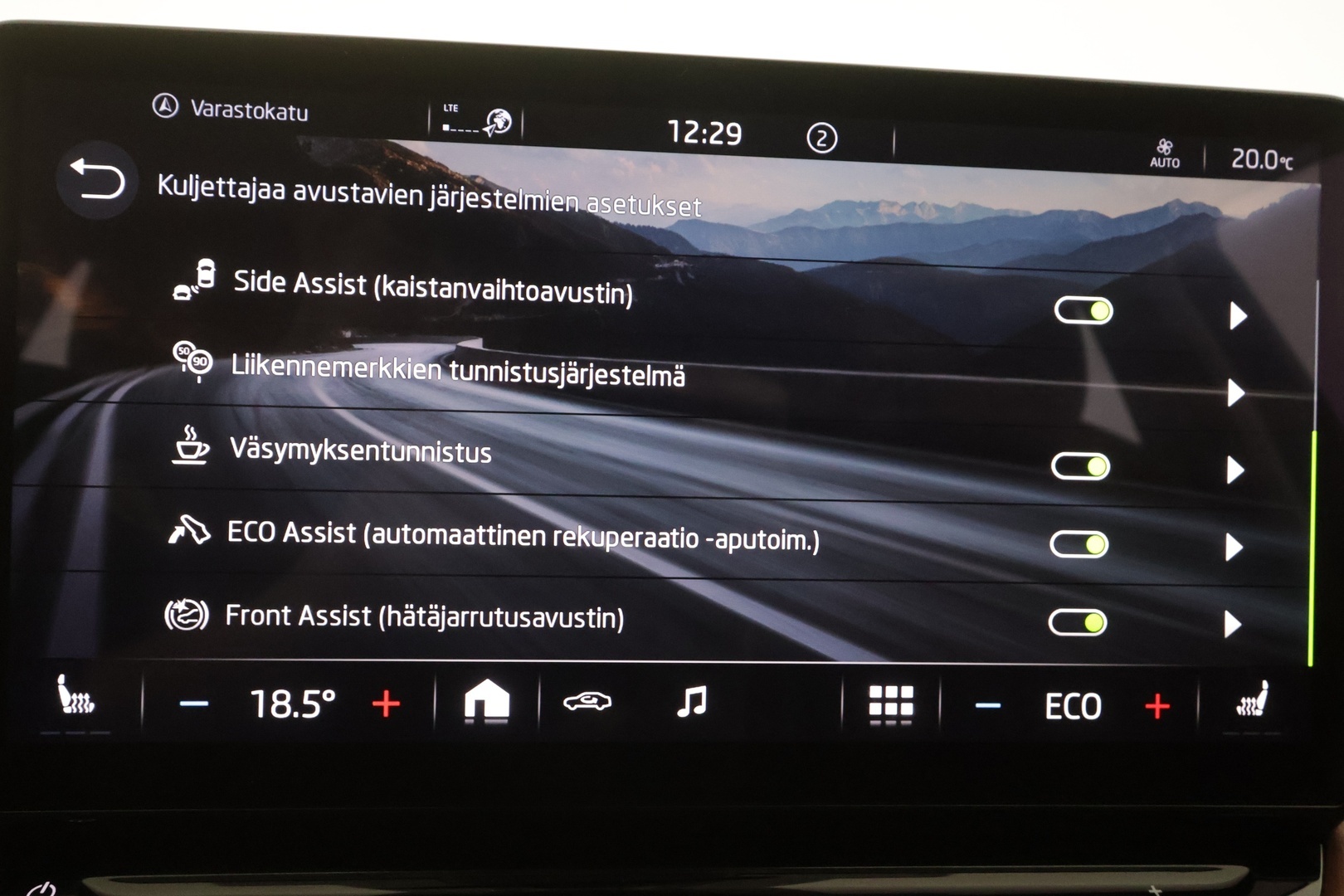 SKODA Enyaq 2021