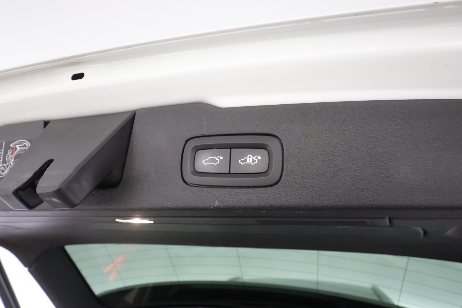 VOLVO V60 2022