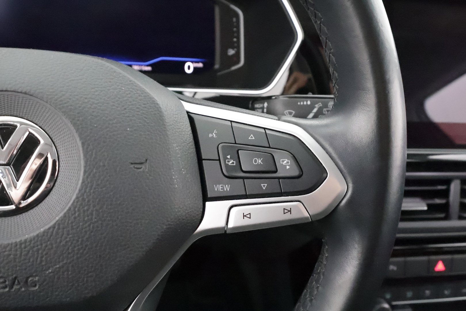 VOLKSWAGEN T-Cross 2019